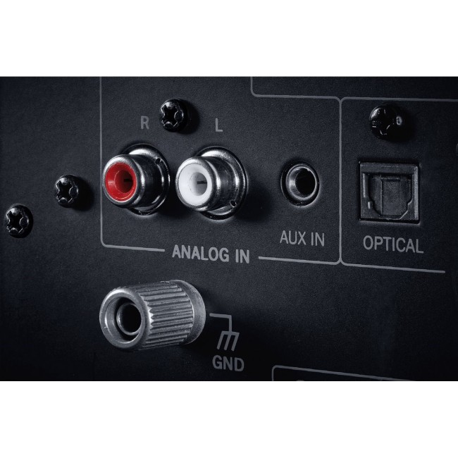 Magnat Monitor Reference 2A active columns 2-way speaker Magnat Monitor Reference 2A active columns 2-way speaker