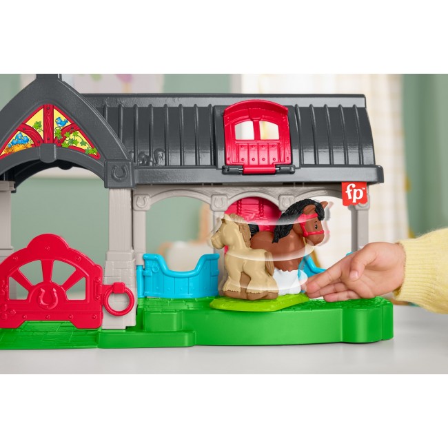 Fisher-Price Little People Friendly Horses Stable Toddler Playset with Sounds, 6 Play Pieces