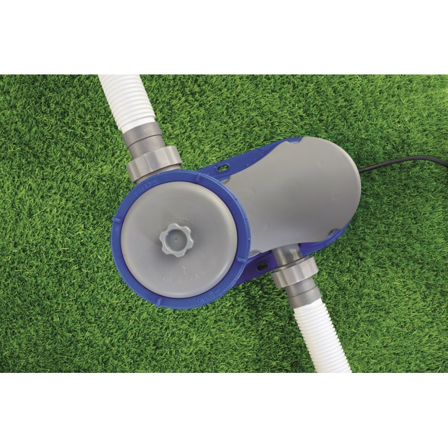 Bestway FLOWCLEAR Cartridge (3) FIlter Pump Bestway FLOWCLEAR Cartridge (3) FIlter Pump