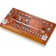 Behringer TD-3-TG Syntezator linii basowej pomara czowy prze roczysty Behringer TD-3-TG Syntezator linii basowej pomara czowy prze roczysty