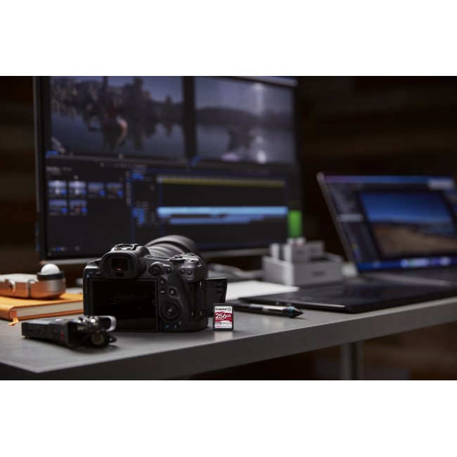 Kingston Technology 256GB Canvas React Plus SDXC UHS-II 300R/260W U3 V90 for Full HD/4K/8K Kingston Technology 256GB Canvas React Plus SDXC UHS-II 300R/260W U3 V90 for Full HD/4K/8K