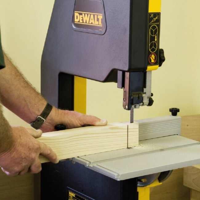 DeWALT Bands ge DW739 550 RPM 749 W 800 m/min DeWALT Bands ge DW739 550 RPM 749 W 800 m/min
