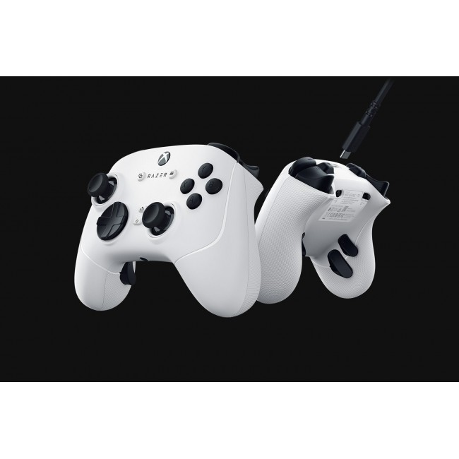 Razer Wolverine V3 Tournament Edition White USB Gamepad Analogue PC, Xbox Series S, Xbox Series X Razer Wolverine V3 Tournament Edition White USB Gamepad Analogue PC, Xbox Series S, Xbox Series X