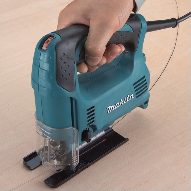 Makita 4328 not categorized Makita 4328 not categorized