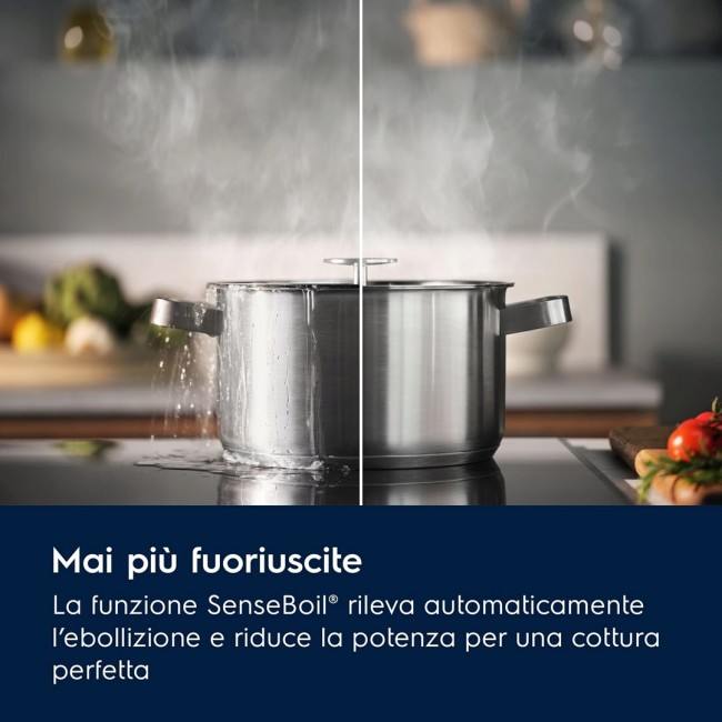 Electrolux Serie 700 EIS62453 Black Built-in 60 cm Zone induction hob 4 zone(s) Electrolux Serie 700 EIS62453 Black Built-in 60 cm Zone induction hob 4 zone(s)