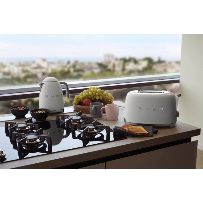 Smeg 50's Style Kettles KLF03WHMEU White Smeg 50's Style Kettles KLF03WHMEU White