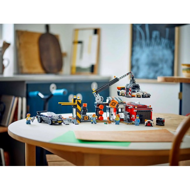 LEGO CITY 60472 Scrapyard with Cars LEGO CITY 60472 Scrapyard with Cars