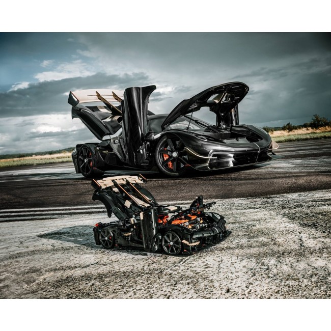 LEGO TECHNIC 42232 Koenigsegg Sadair's Spear Megacar