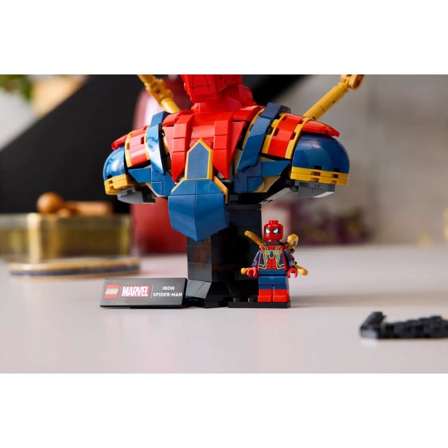 LEGO MARVEL 76326 Iron Spider-Man Bust