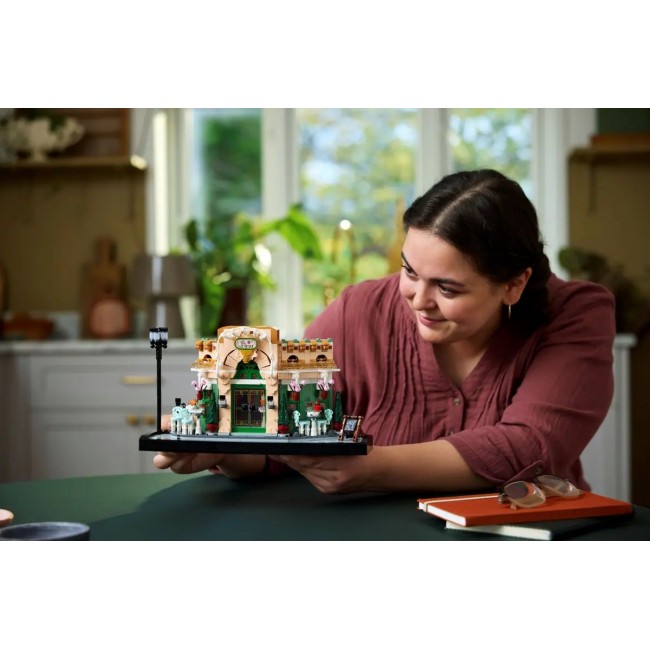 LEGO ICONS 10362 French Caf LEGO ICONS 10362 French Caf