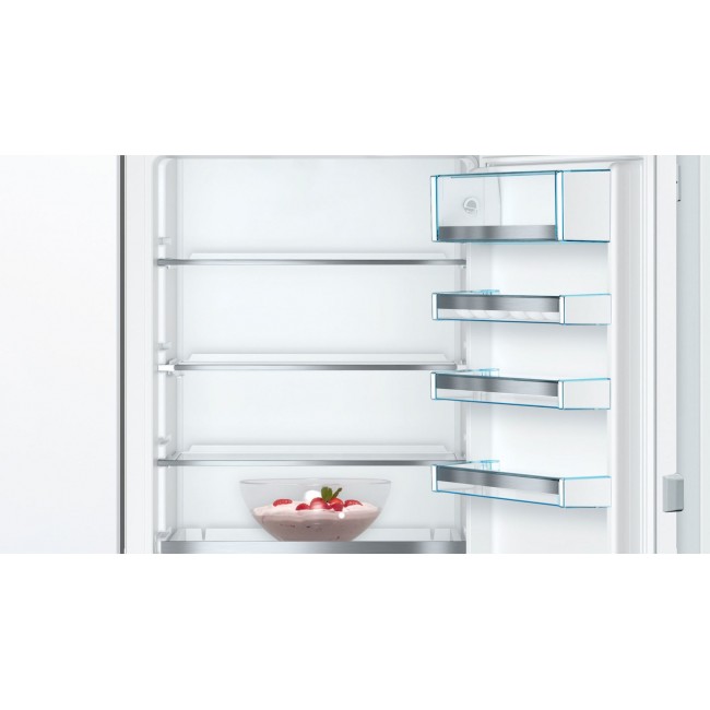Bosch Serie 6 KIS87AFE0 fridge-freezer Built-in 272 L E White Bosch Serie 6 KIS87AFE0 fridge-freezer Built-in 272 L E White