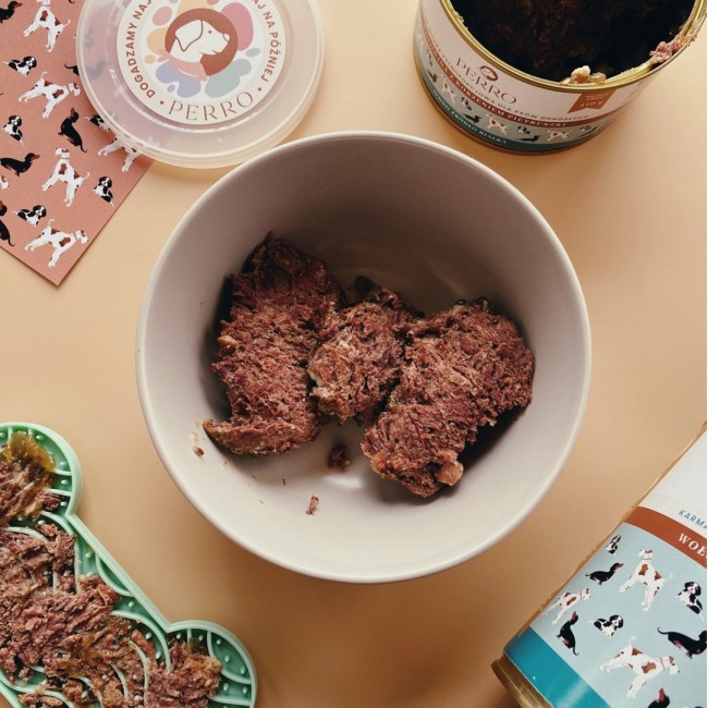 PERRO Beef with parsley root - wet dog food - 850g