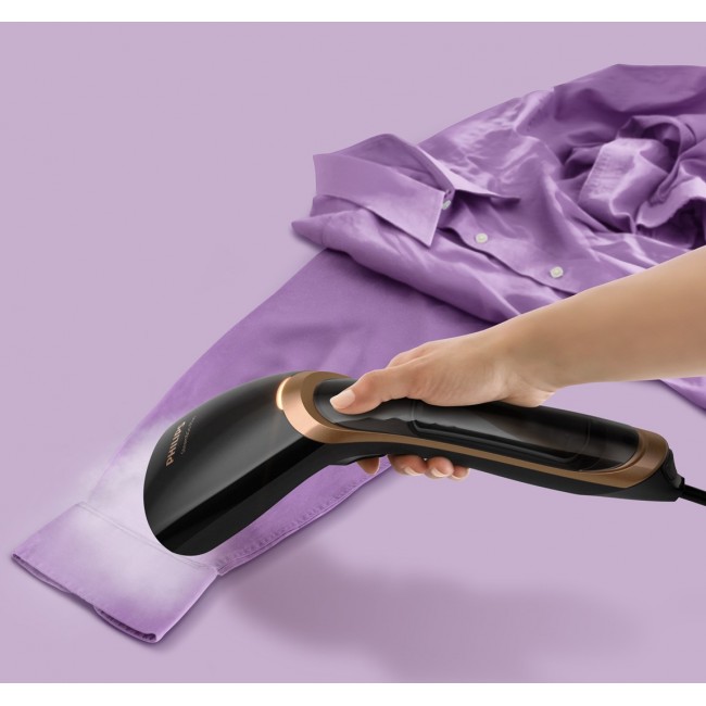 Philips Steam&Go Handheld garment steamer GC362/80 Philips Steam&Go Handheld garment steamer GC362/80