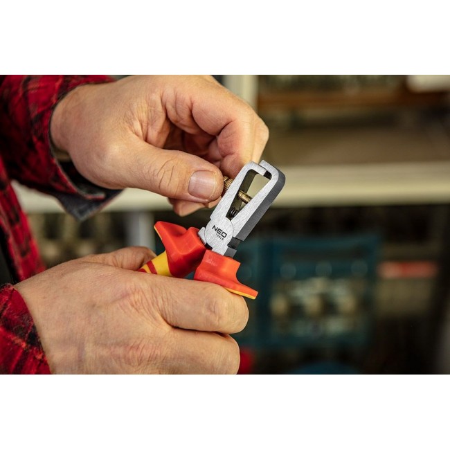 Pliers and screwdrivers set 1000V, 7 pcs.