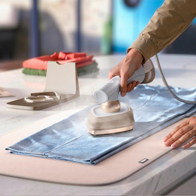 Philips GC213/10 iron 1800 W White, Nougat