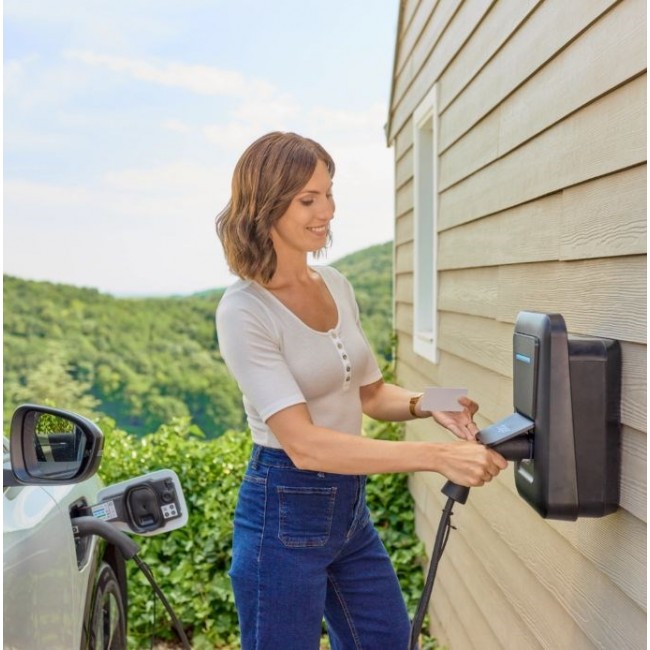 EVCS Hager witty one 11kW 3f RFID Bluetooth charging station with T2 socket