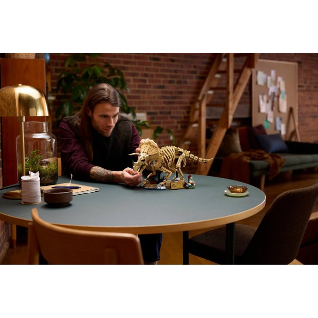 LEGO JURASSIC WORLD 77985 Dinosaur Fossils: Triceratops
