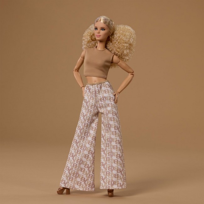 Barbie Signature Basics Collectible Doll, Model 07 with Blonde Hair in White Pants with Golden Print
