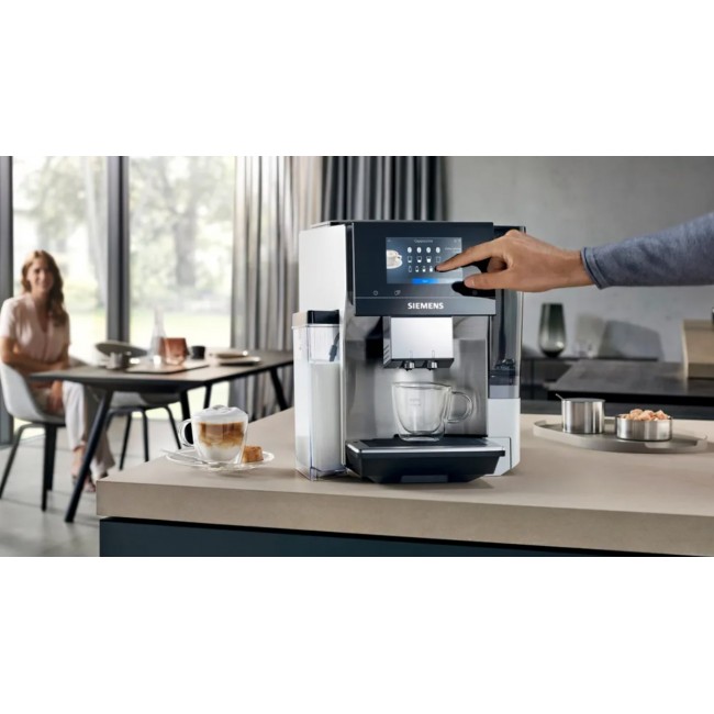 Siemens TQ715R03 EQ700 espresso machine (silver 1500 W)