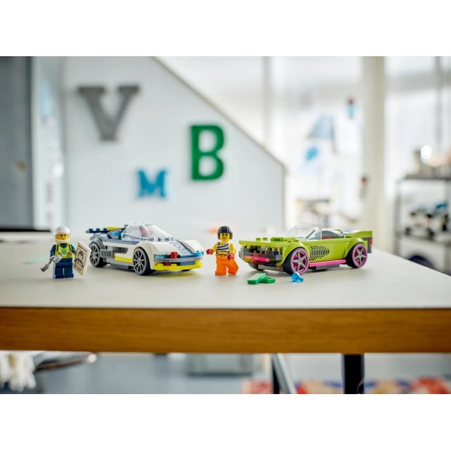 LEGO CITY 60415 POLICE CAR AND MUSCLE CAR CHASE LEGO CITY 60415 POLICE CAR AND MUSCLE CAR CHASE