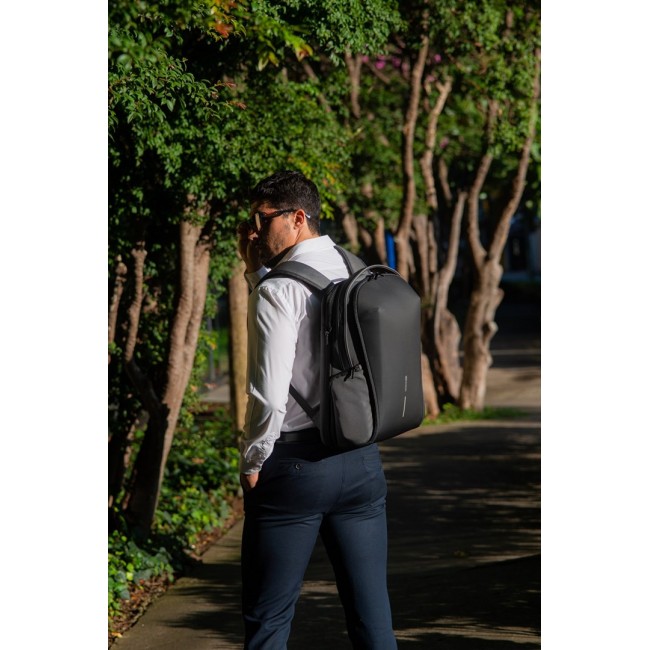 XD DESIGN BACKPACK BIZZ BACKPACK GREY P/N: P705.932 XD DESIGN BACKPACK BIZZ BACKPACK GREY P/N: P705.932