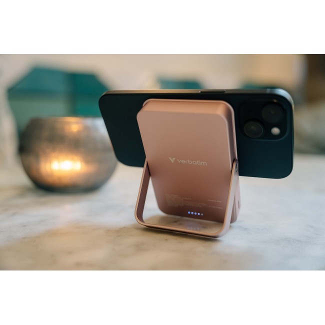 Verbatim Charge 'n' Go Magnetic Wireless Power Bank with stand - 10000 mAh Pink