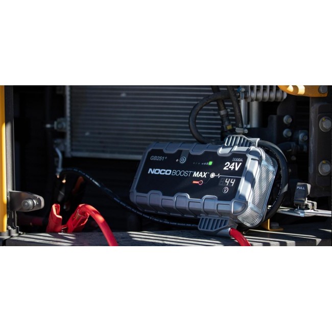 GB251 Boost Max 24V 3000A Jump Starter GB251 Boost Max 24V 3000A Jump Starter