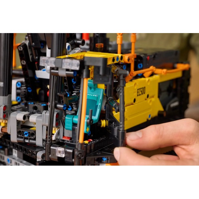 LEGO TECHNIC 42215 Volvo EC500 Hybrid Excavator LEGO TECHNIC 42215 Volvo EC500 Hybrid Excavator