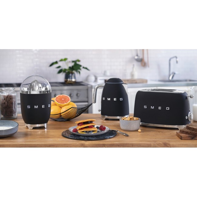 Smeg 50's Style Toaster TSF01BLMEU Black Smeg 50's Style Toaster TSF01BLMEU Black