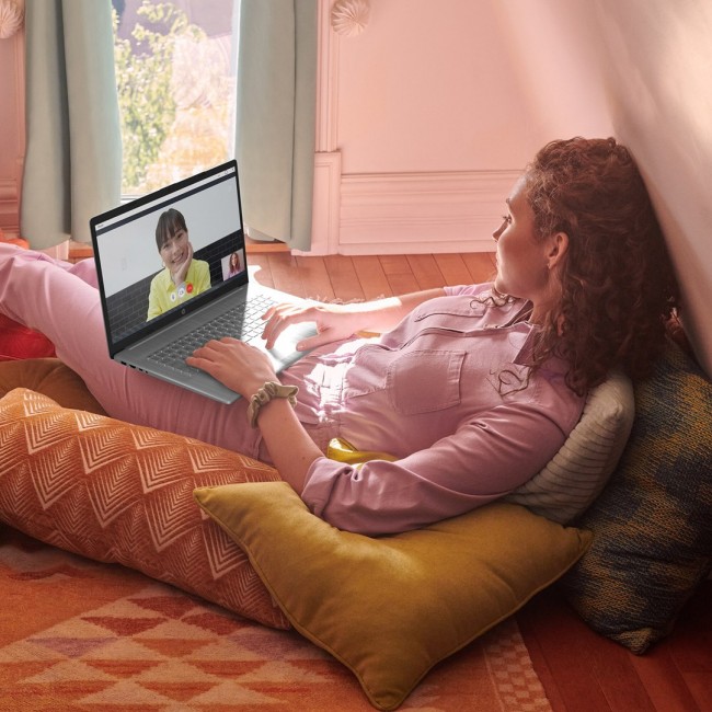 HP 17-cp3114nw AMD Ryzen 7 7730U Laptop 43.9 cm (17.3