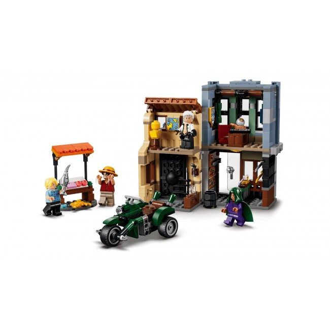 LEGO ONE PIECE 75642 Showdown with Captain Smoker