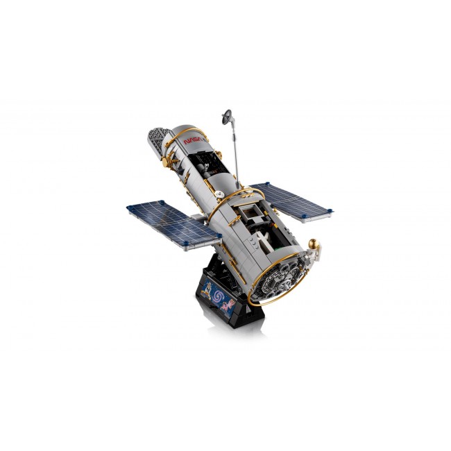 LEGO ICONS 11382 Hubble Space Telescope