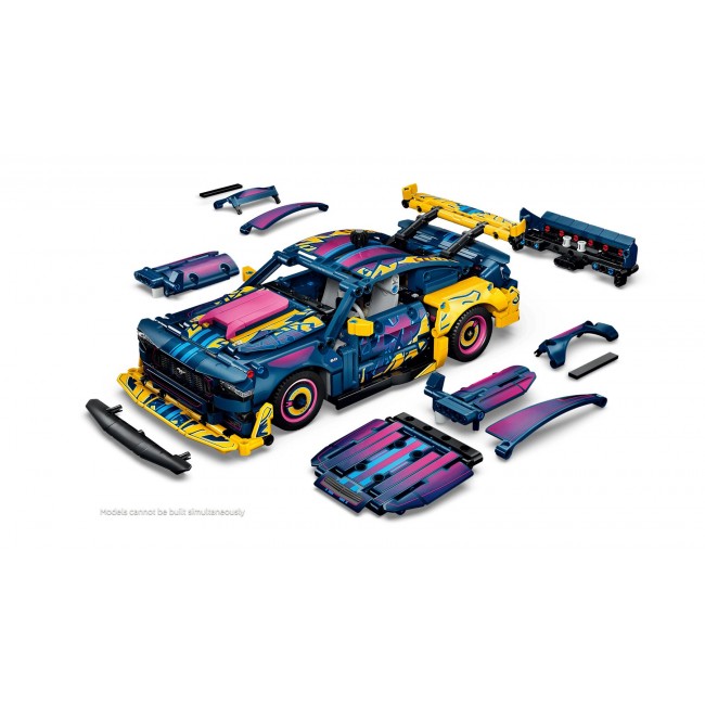 LEGO TECHNIC 42236 Custom Garage Ford Mustang GT