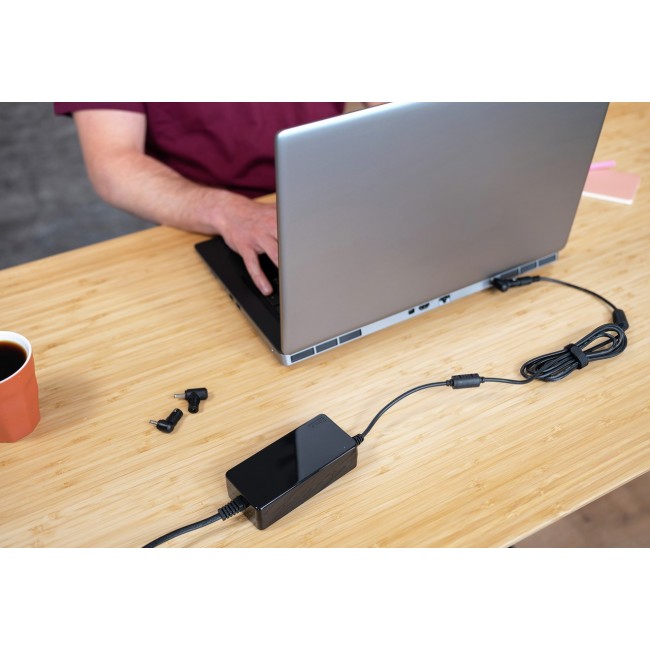 Trust Primo Universal 90W laptop charger Trust Primo Universal 90W laptop charger