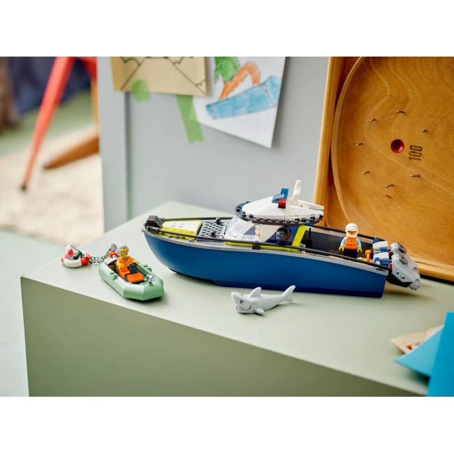 LEGO CITY 60456 Police Boat Chase LEGO CITY 60456 Police Boat Chase