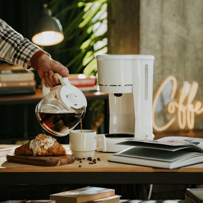 Adler AD 4383w Drip coffee maker for ground coffee 1.5 L white