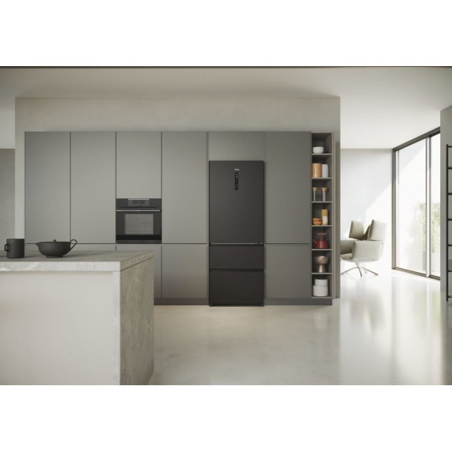 Haier 3D 70 Serie 5 HTR5719ENPT Freestanding 528 L Black