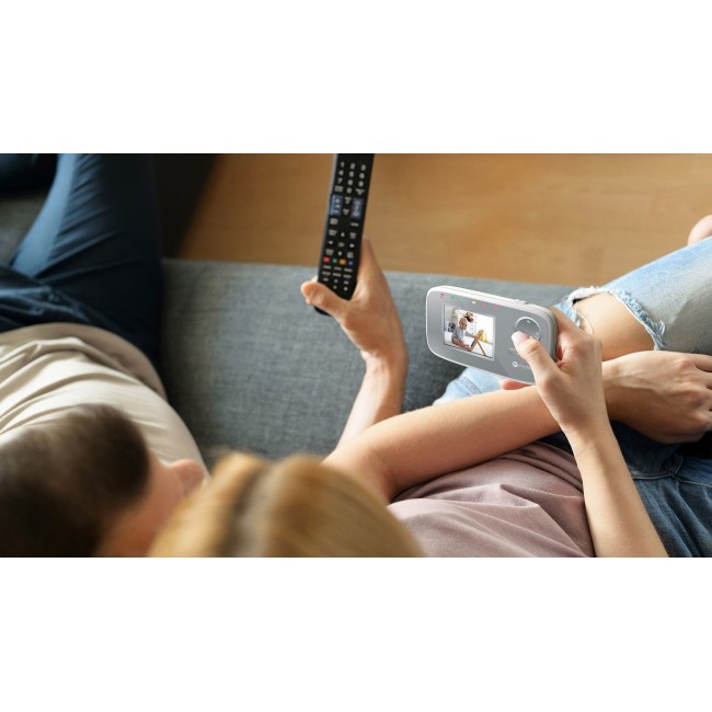 Motorola VM482 video baby monitor 300 m FHSS Silver, White Motorola VM482 video baby monitor 300 m FHSS Silver, White