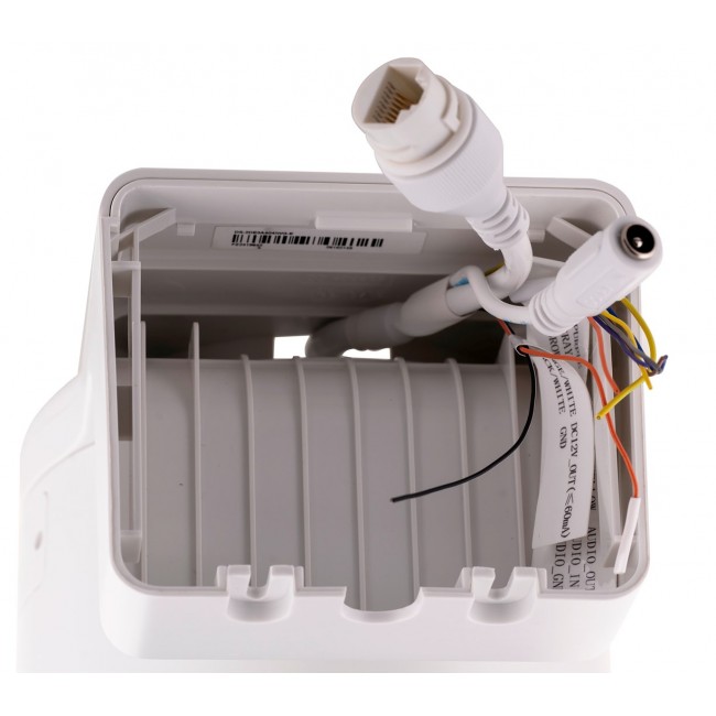 IP Camera: HikVision DS-2DE3A404IWG-E