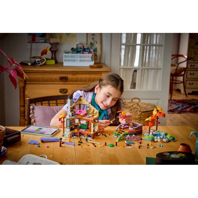 LEGO FRIENDS 42705 Cozy Fall Forest Cabin