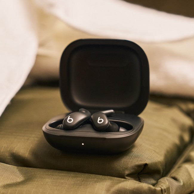 Beats Powerbeats Fit wireless earbuds black