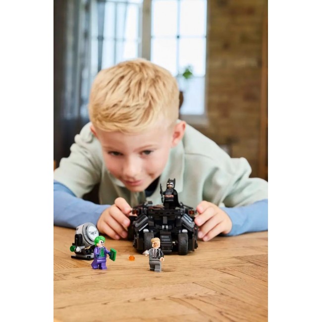 LEGO BATMAN 76303 Batman Tumbler vs. Two-Face & The Joker