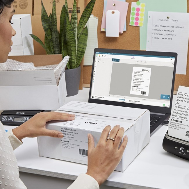 DYMO M10 Digital Package & Shipping Scale | up to 10KG Capacity | 20 cm x 20 cm DYMO M10 Digital Package & Shipping Scale | up to 10KG Capacity | 20 cm x 20 cm