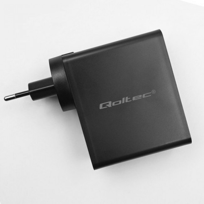 Qoltec GaN POWER PRO Charger | 2xUSB-C | 2xUSB | 130W | 5-20V | 1.5-5A | XP | Black