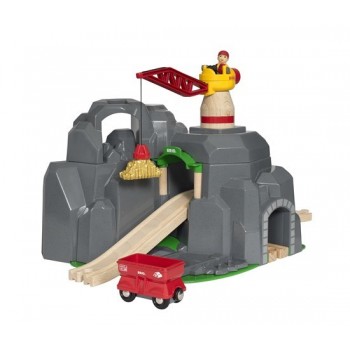 BRIO World - Crane & Mountain Tunnel