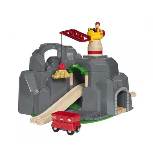 BRIO World - Crane & Mountain Tunnel