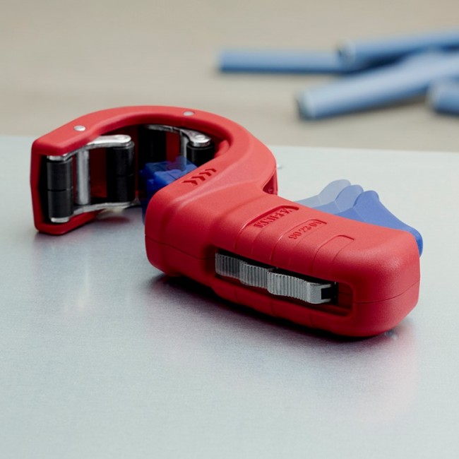 Knipex 90 23 01 BK manual pipe cutter Pipecutter