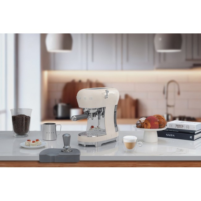 SMEG Coffee Maker cream
