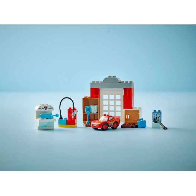 LEGO DUPLO 10456 McQueen's Visit to Doc's Garage