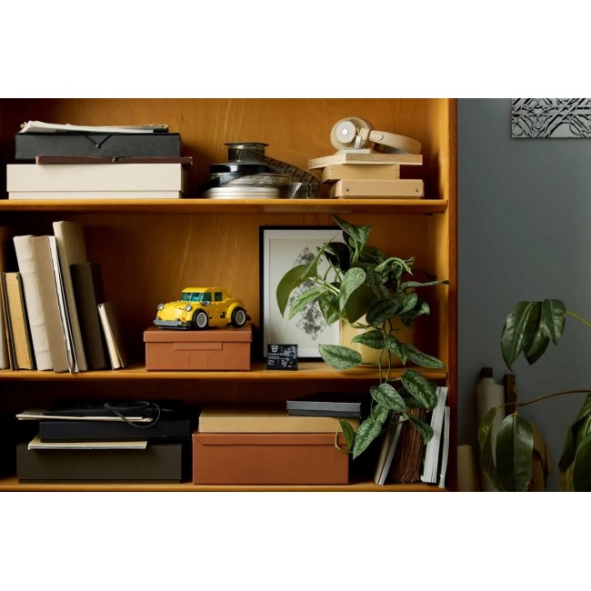 LEGO ICONS 10338 Bumblebee LEGO ICONS 10338 Bumblebee